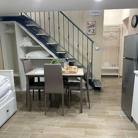 Napoli Centro - La Casa Di Cate Bed & Breakfast Bagian luar foto