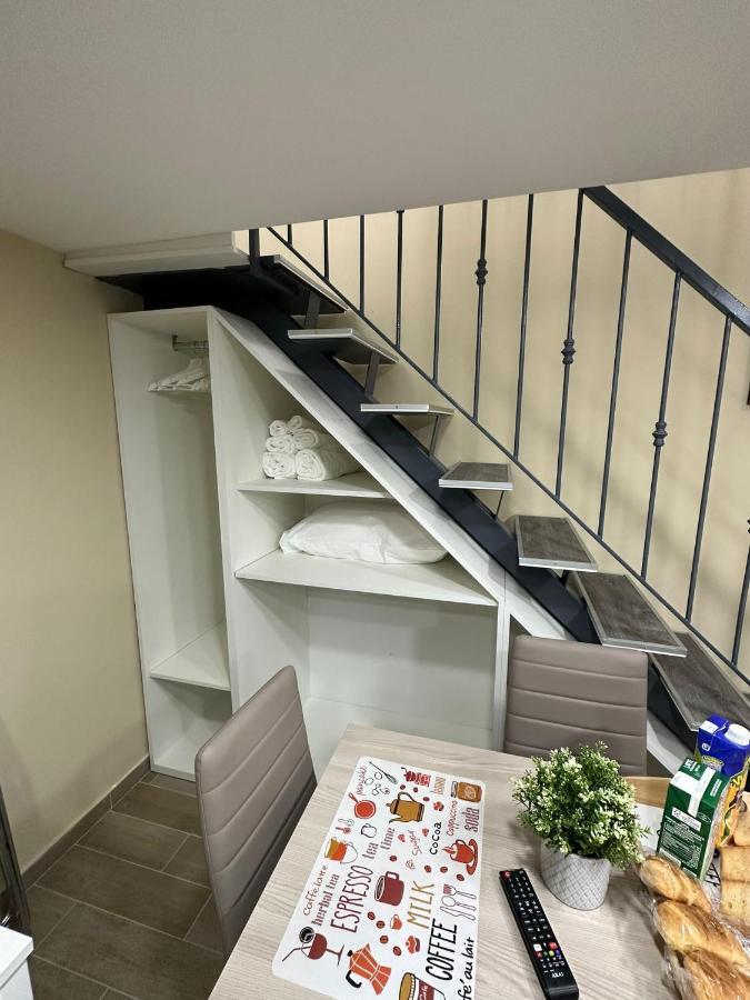 Napoli Centro - La Casa Di Cate Bed & Breakfast Bagian luar foto