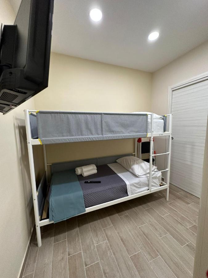 Napoli Centro - La Casa Di Cate Bed & Breakfast Bagian luar foto