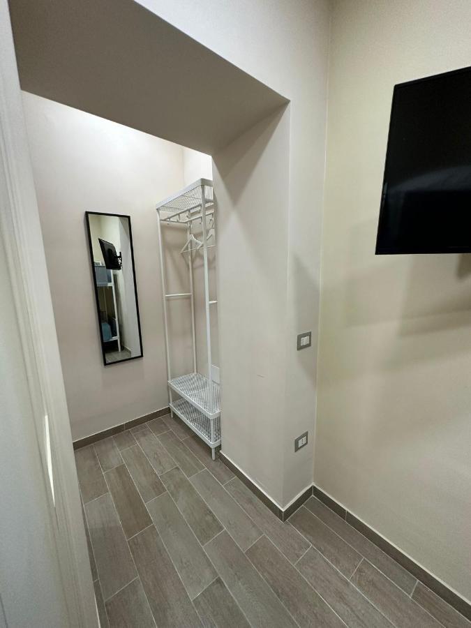 Napoli Centro - La Casa Di Cate Bed & Breakfast Bagian luar foto