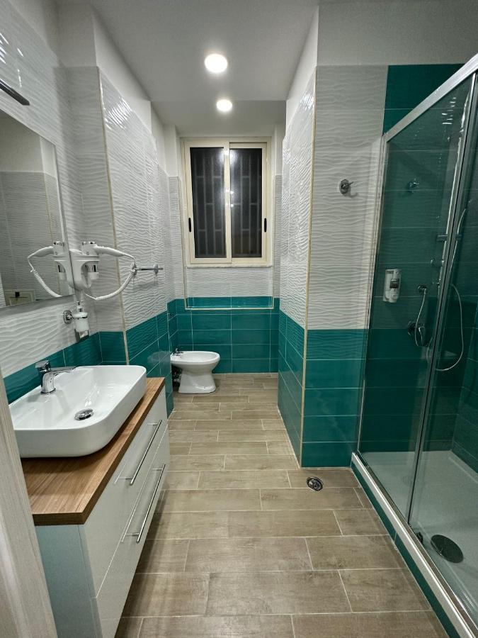 Napoli Centro - La Casa Di Cate Bed & Breakfast Bagian luar foto