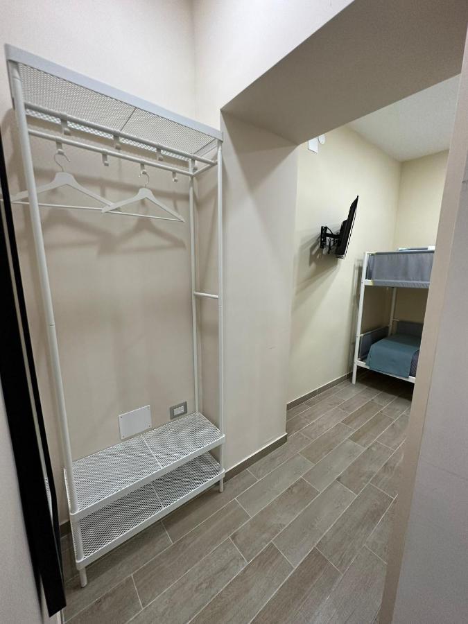 Napoli Centro - La Casa Di Cate Bed & Breakfast Bagian luar foto