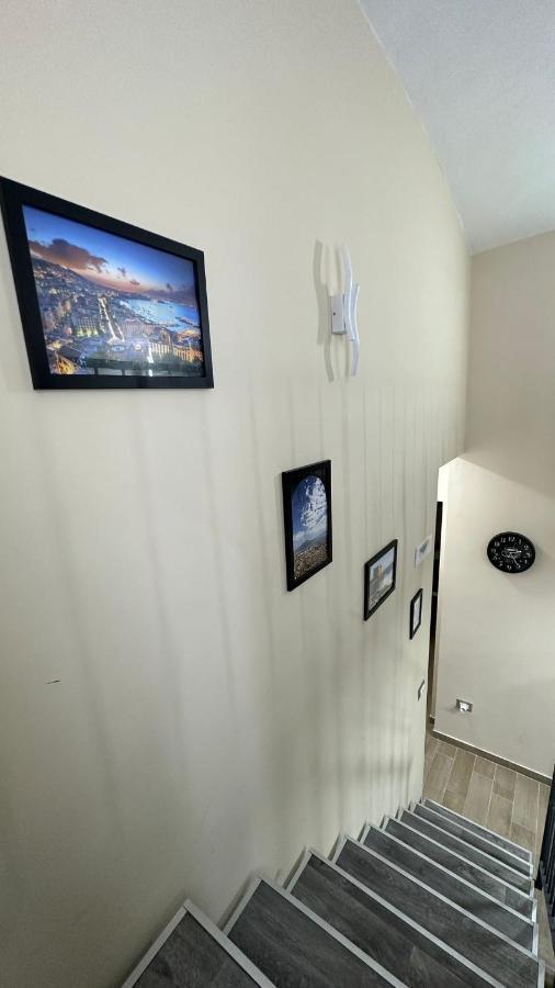 Napoli Centro - La Casa Di Cate Bed & Breakfast Bagian luar foto
